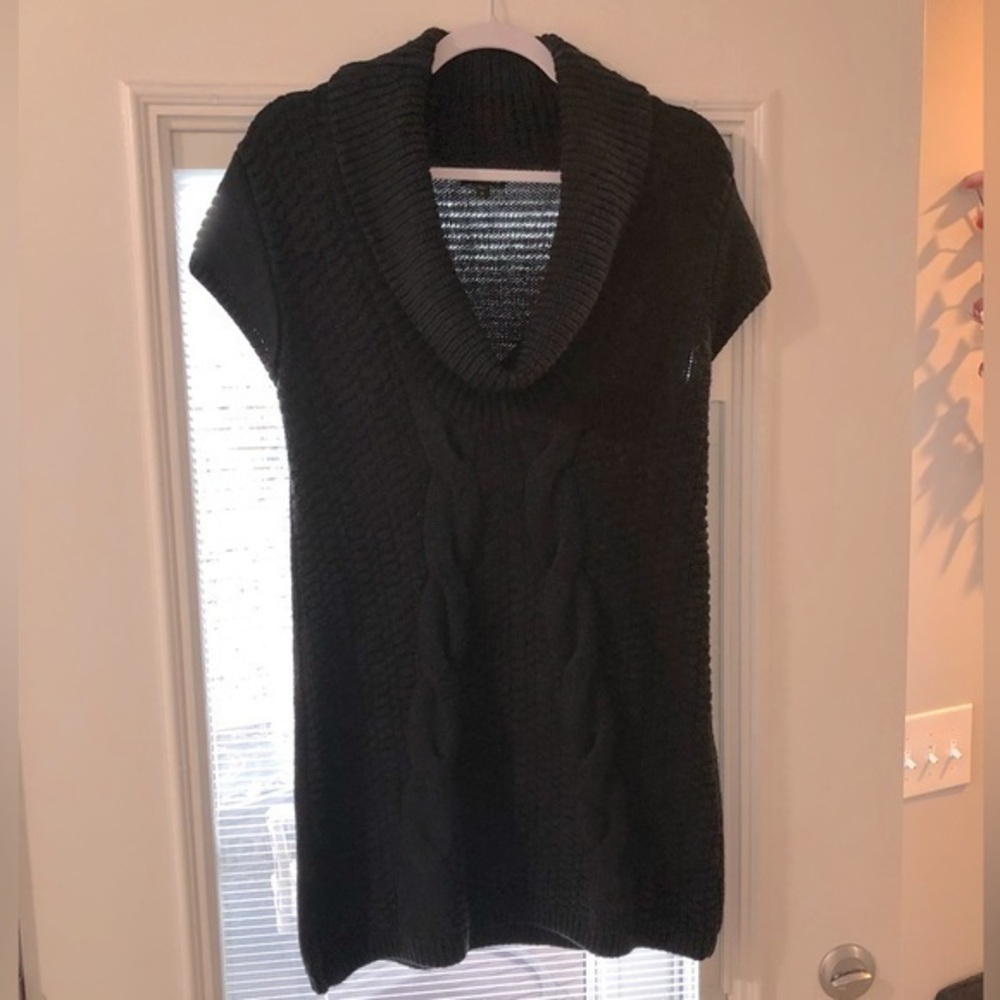 Express Cap Sleeve Sweater Dress/Tunic Size M lightly worn